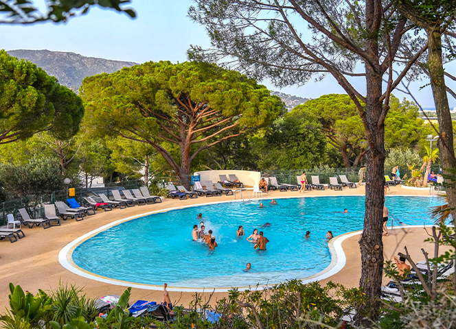 PISCINE PARC DE BORMES