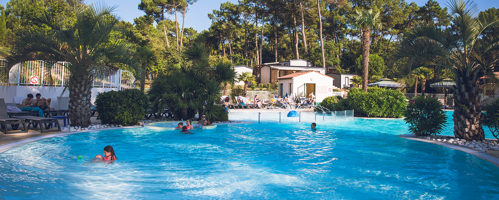 Piscine Montcalm